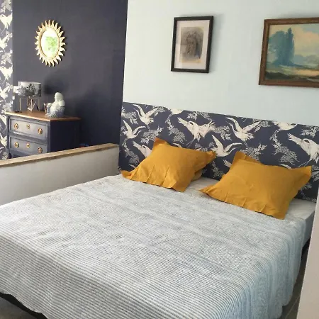 Bed & Breakfast Chambre d’hôte indépendante en rez de jardin vue mer et accès plage à pied 15 mn