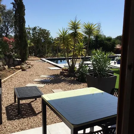 Chambre d’hôte indépendante en rez de jardin vue mer et accès plage à pied 15 mn * Zonza